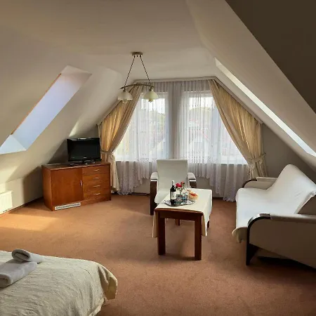 Politechnika Warszawska Osrodek Wypoczynkowy Resort *