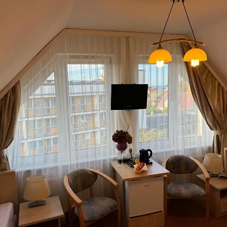 Politechnika Warszawska Osrodek Wypoczynkowy Semesteranläggning (resort) Sarbinowo