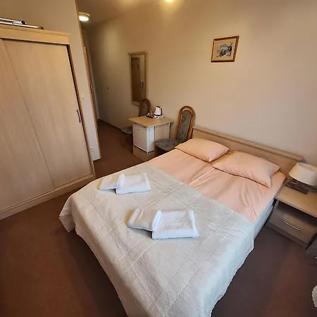 Politechnika Warszawska Osrodek Wypoczynkowy Semesteranläggning (resort) Sarbinowo