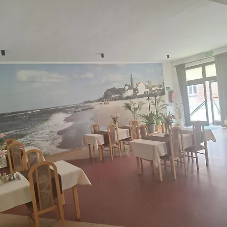 Politechnika Warszawska Osrodek Wypoczynkowy Semesteranläggning (resort) Sarbinowo